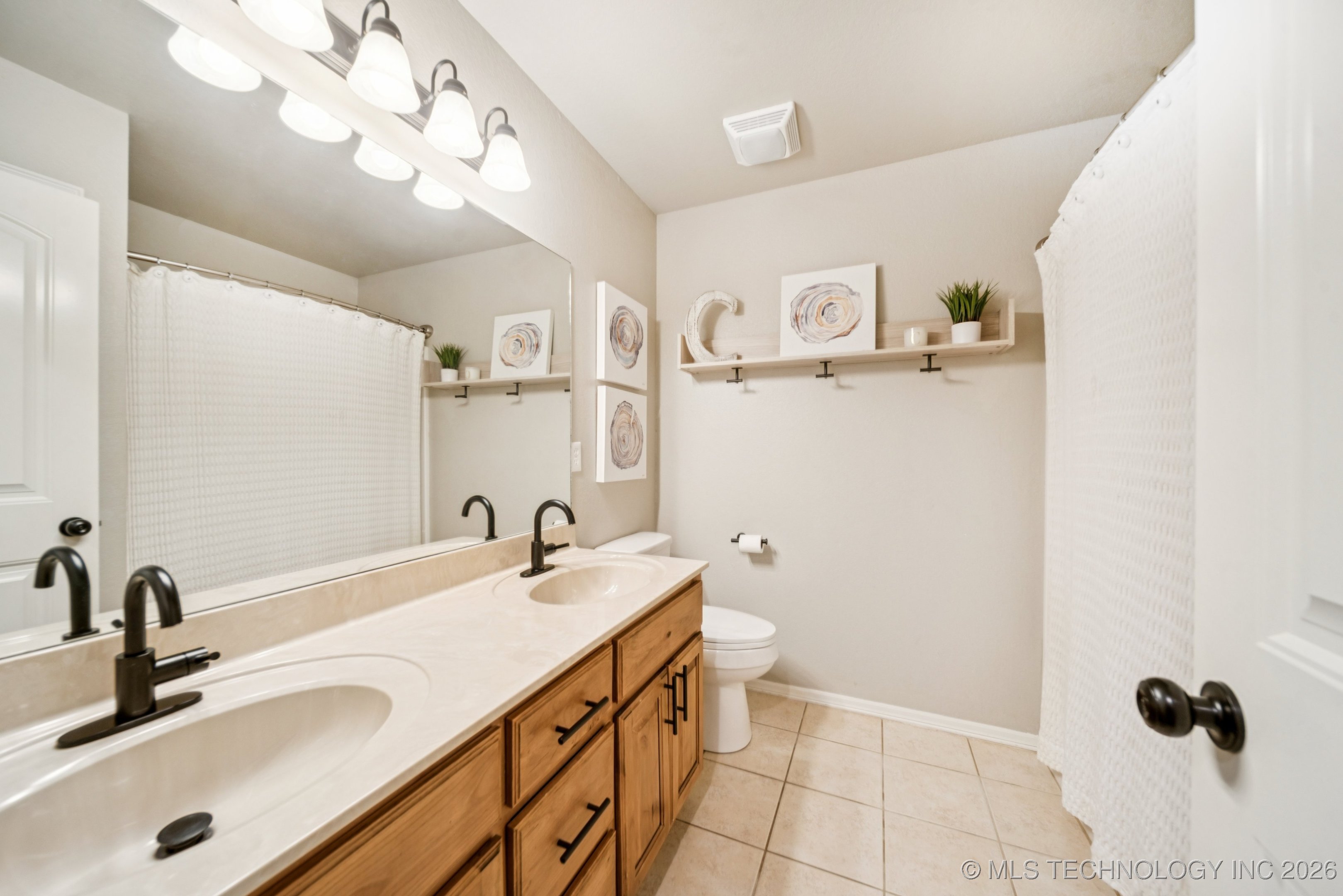 1820 E Montgomery Street