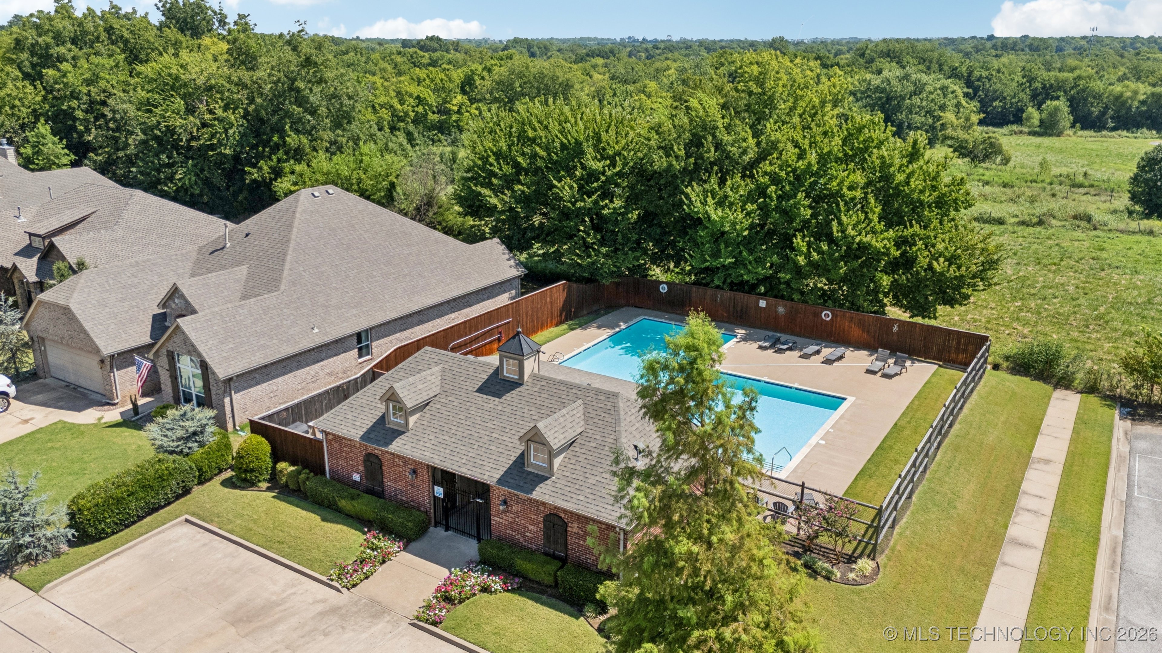 1820 E Montgomery Street