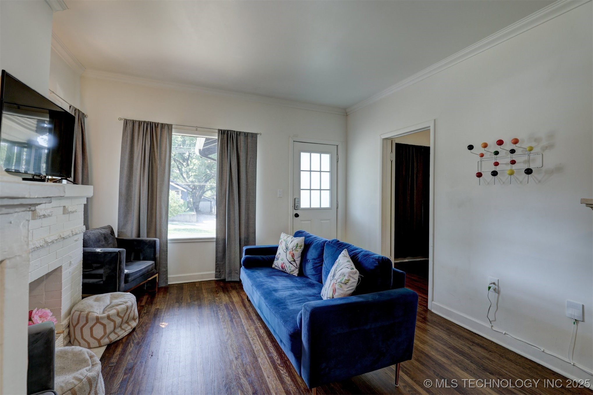 2015 W Easton Street