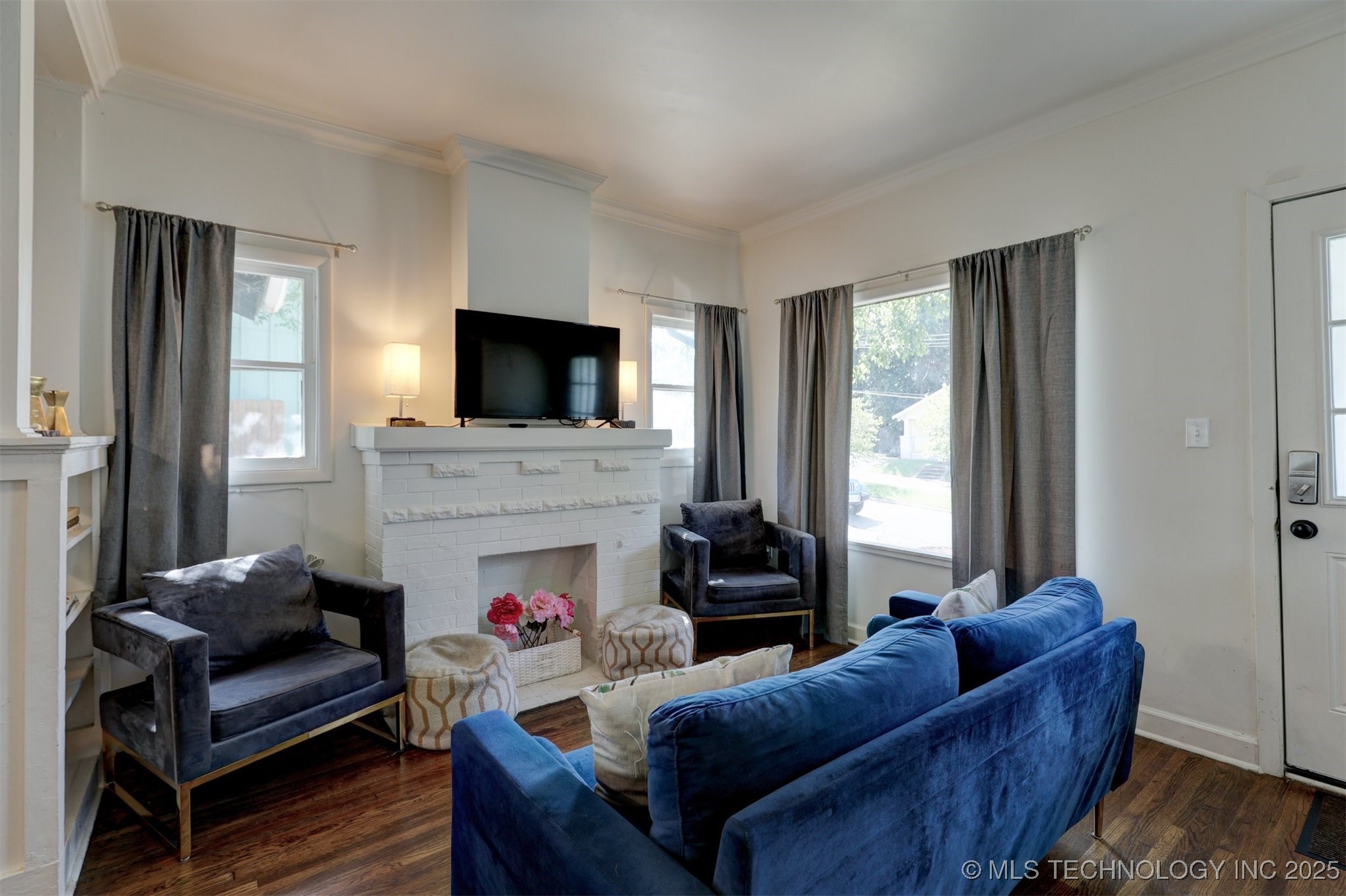 2015 W Easton Street