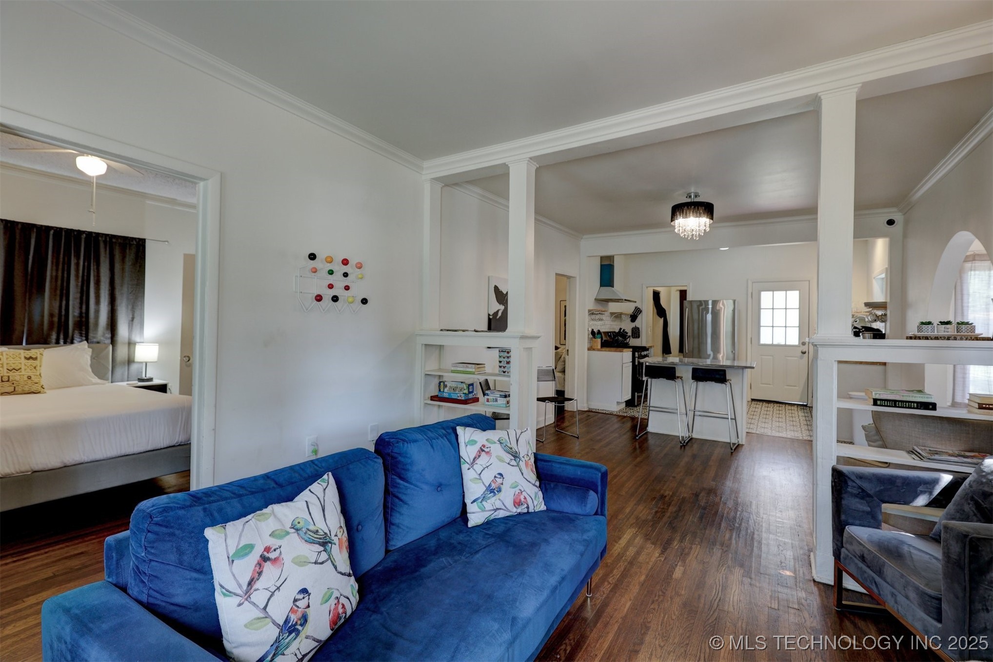 2015 W Easton Street