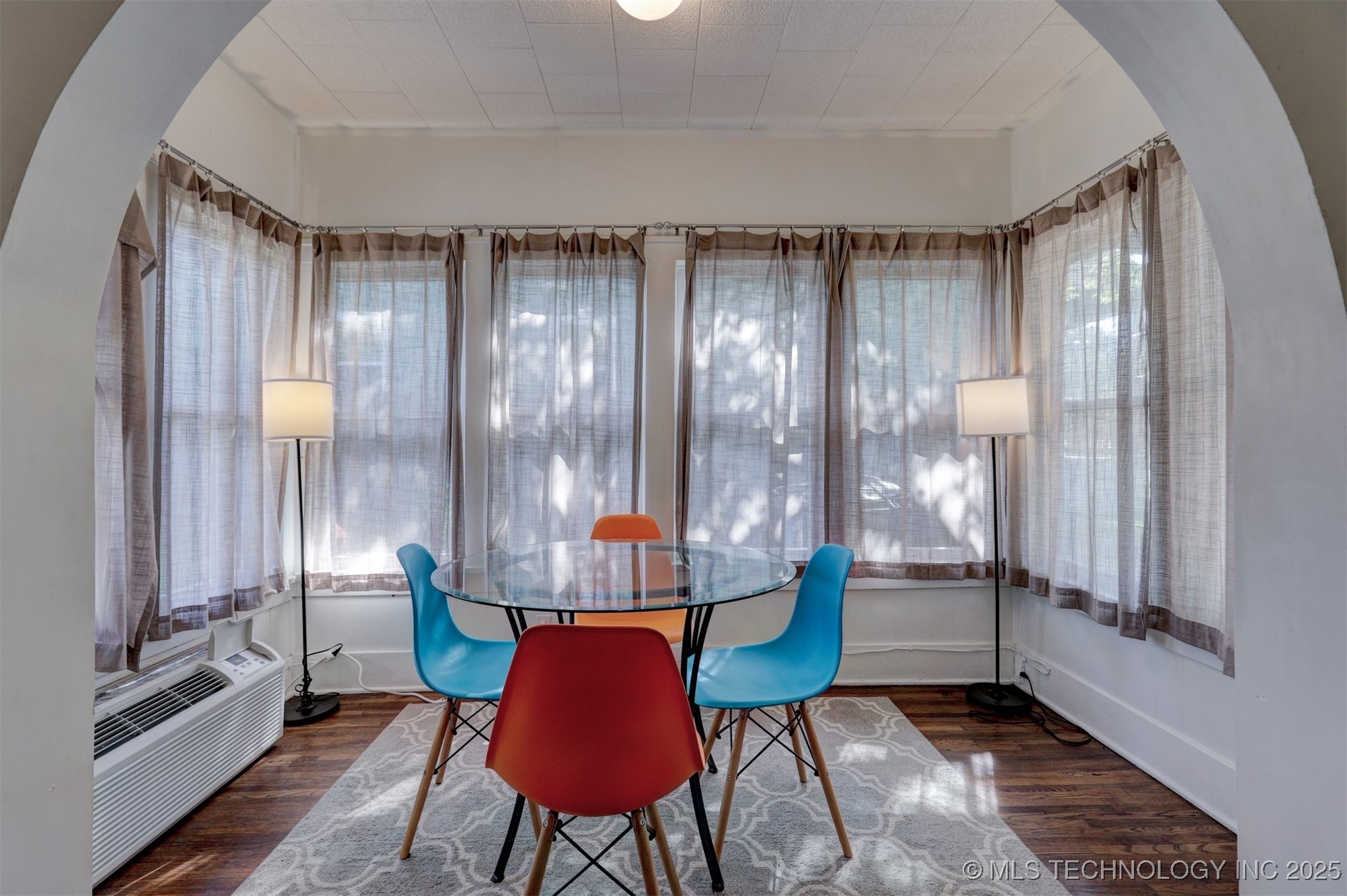 2015 W Easton Street