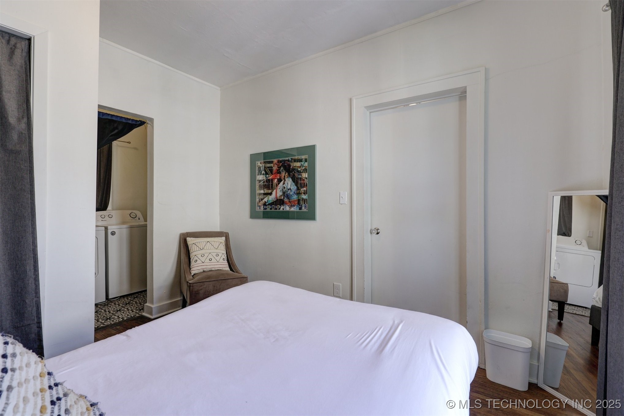 2015 W Easton Street