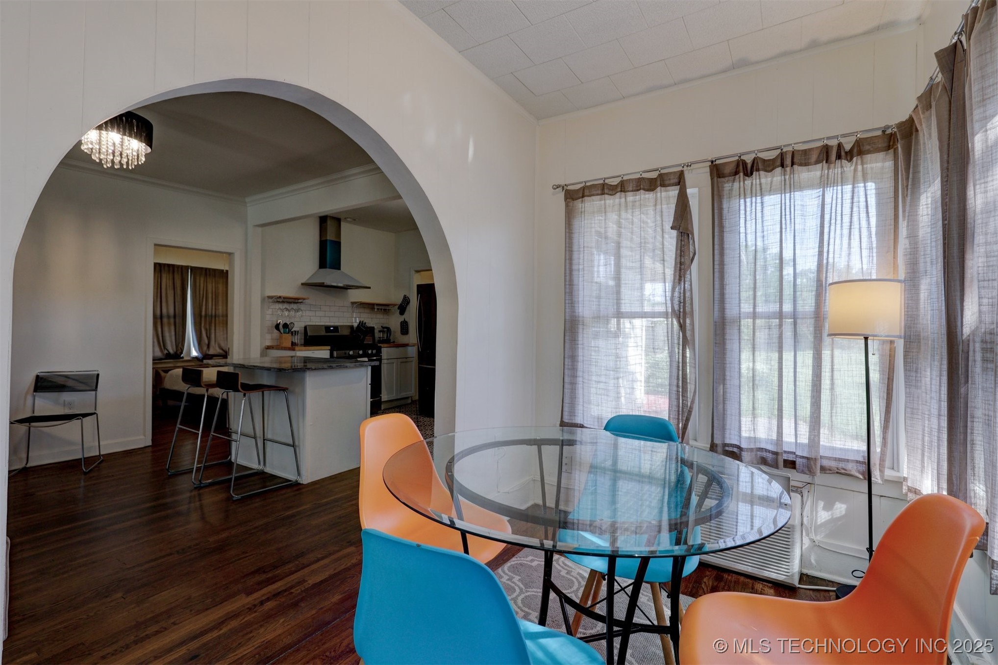 2015 W Easton Street