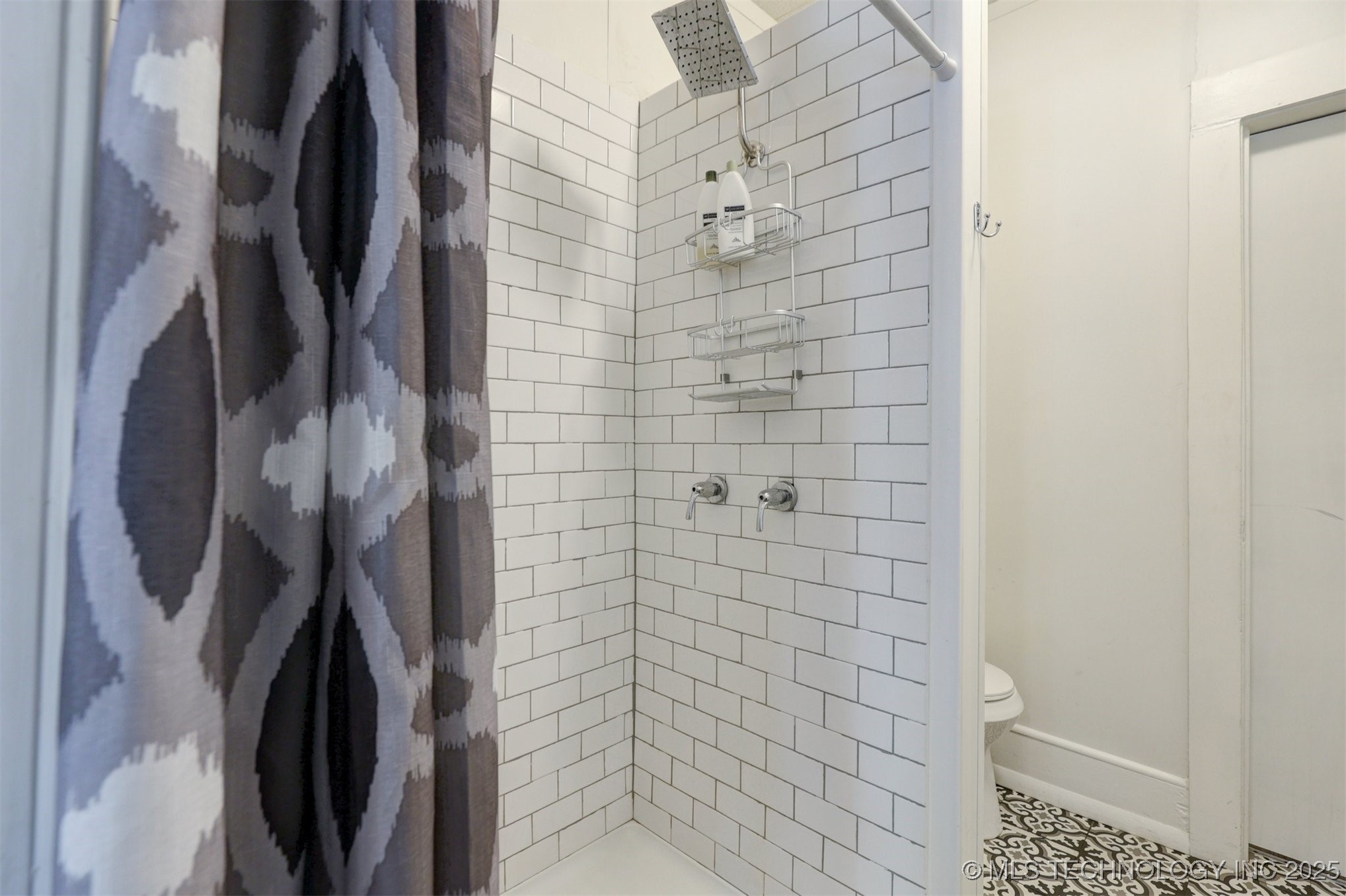 2015 W Easton Street