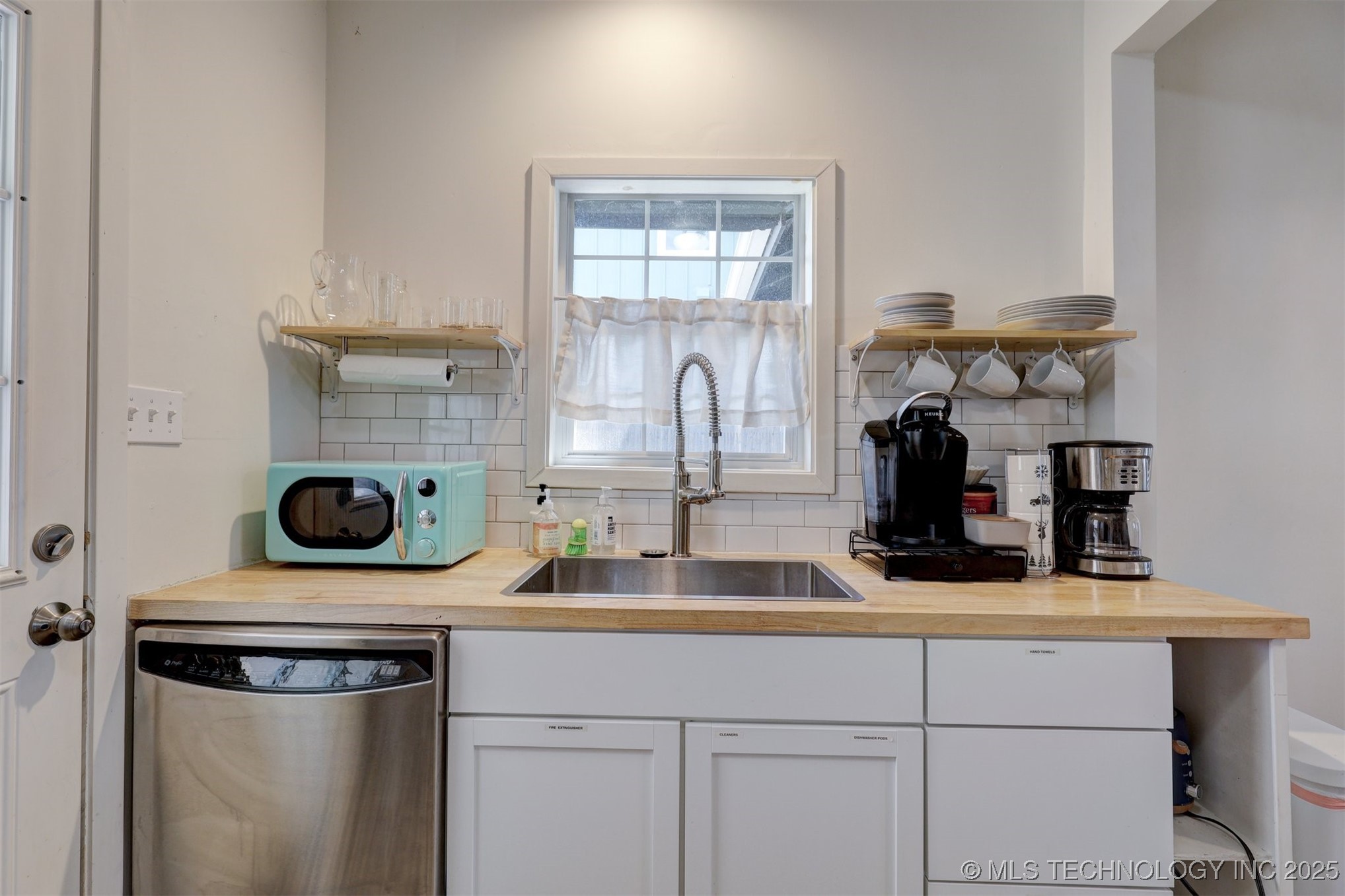 2015 W Easton Street