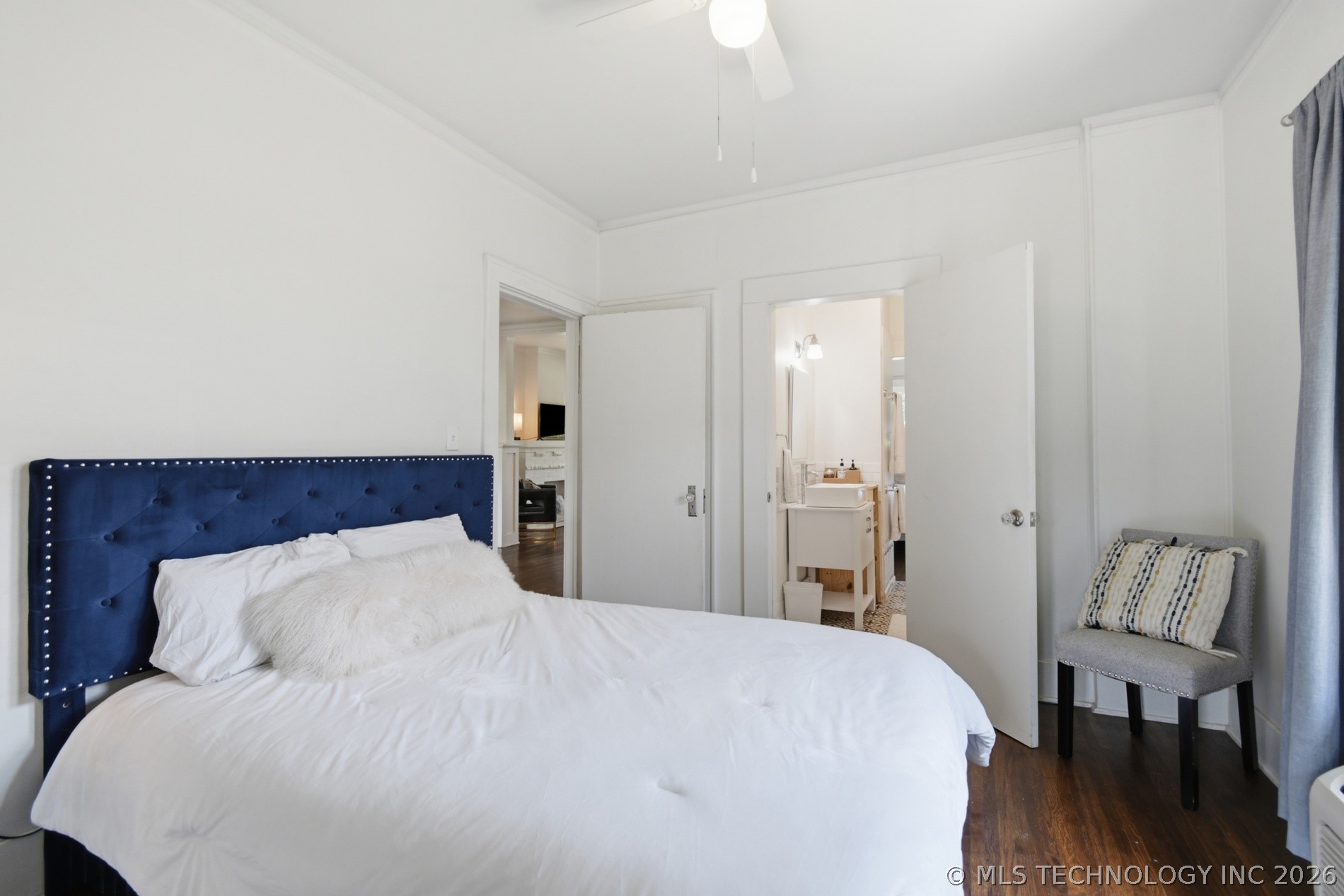 2015 W Easton Street
