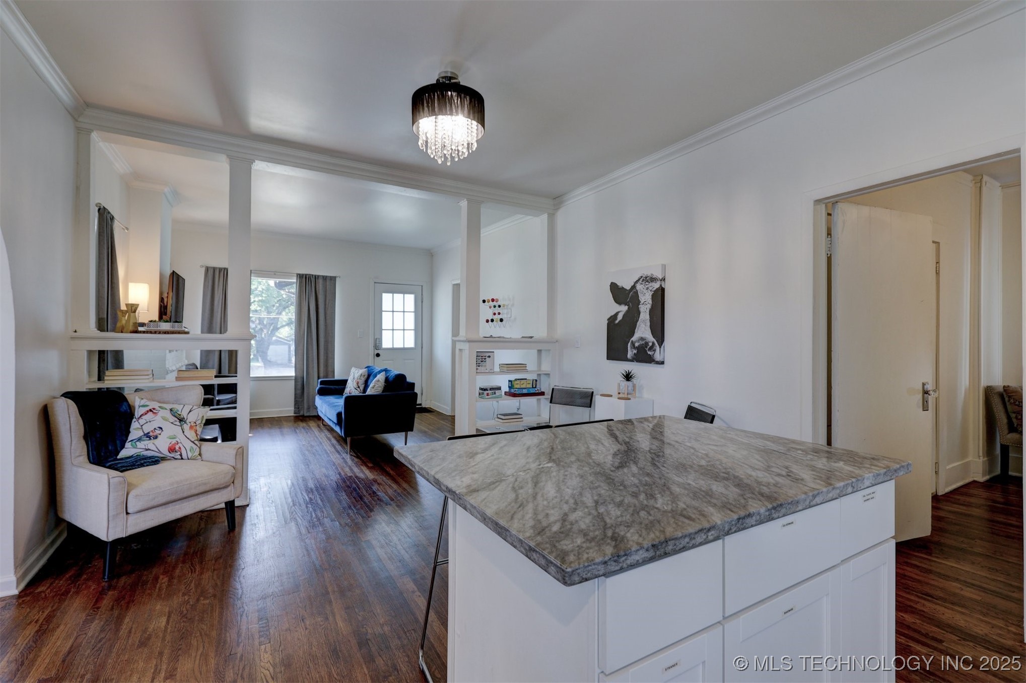 2015 W Easton Street