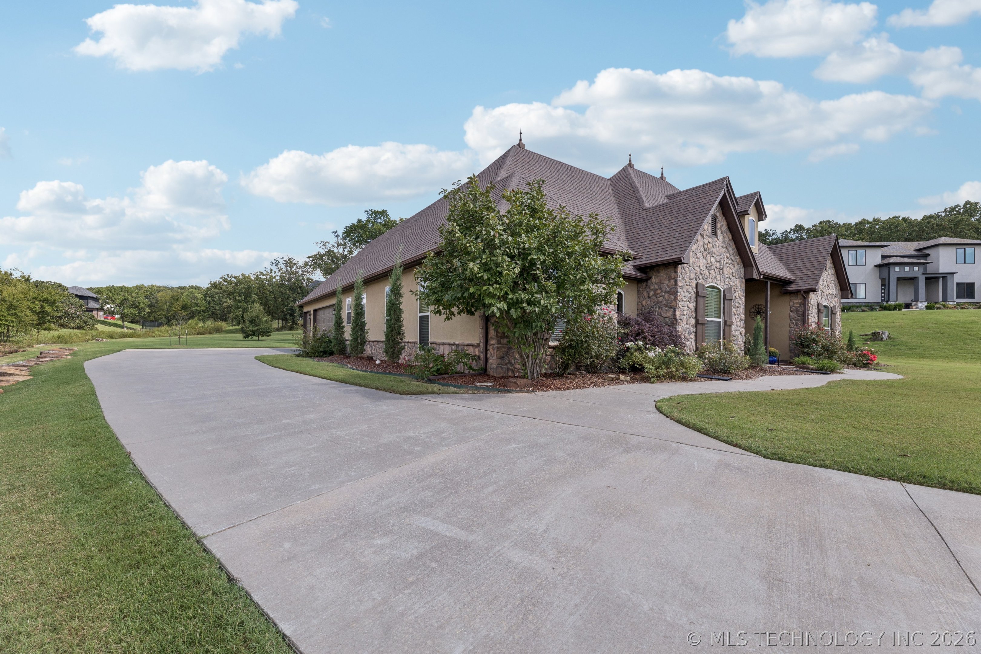 13435 S Garrett Street