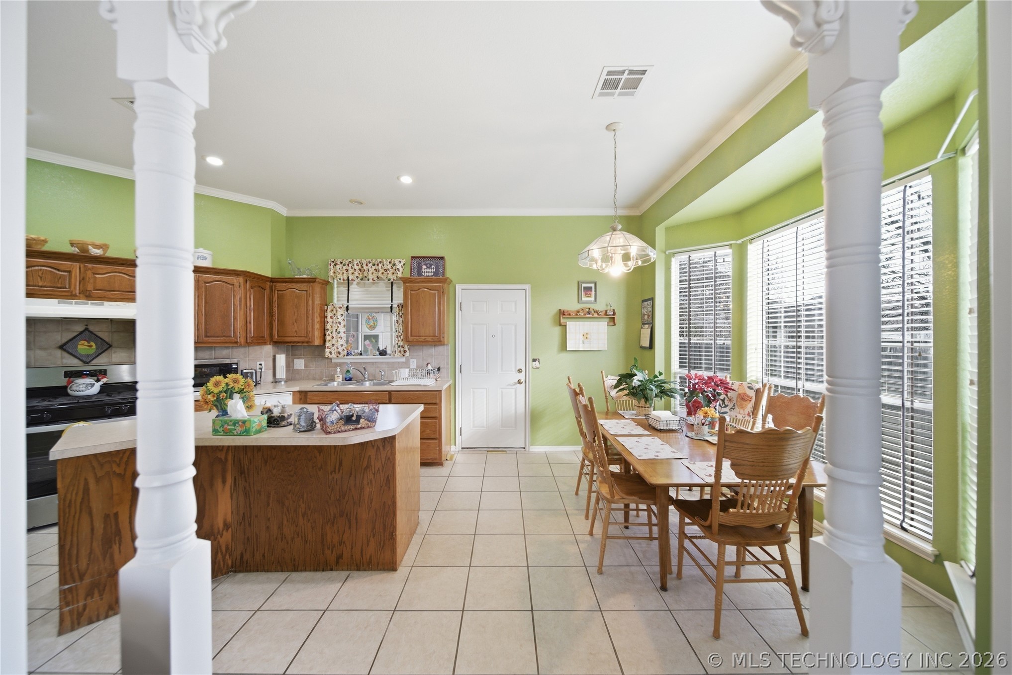 1308 W Richmond Street