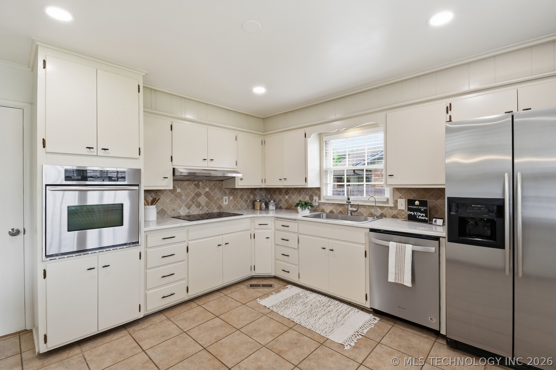 4225 E 52nd Street