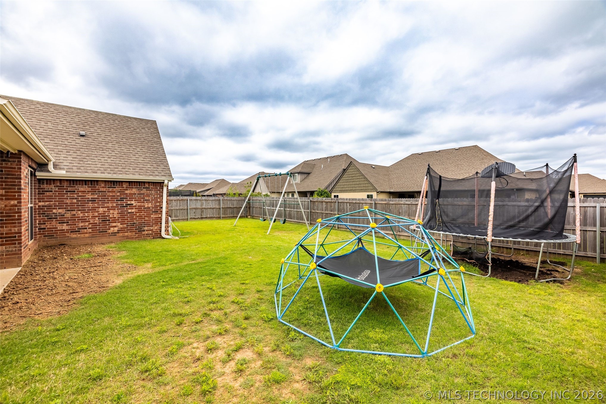 18223 E 49th Place S