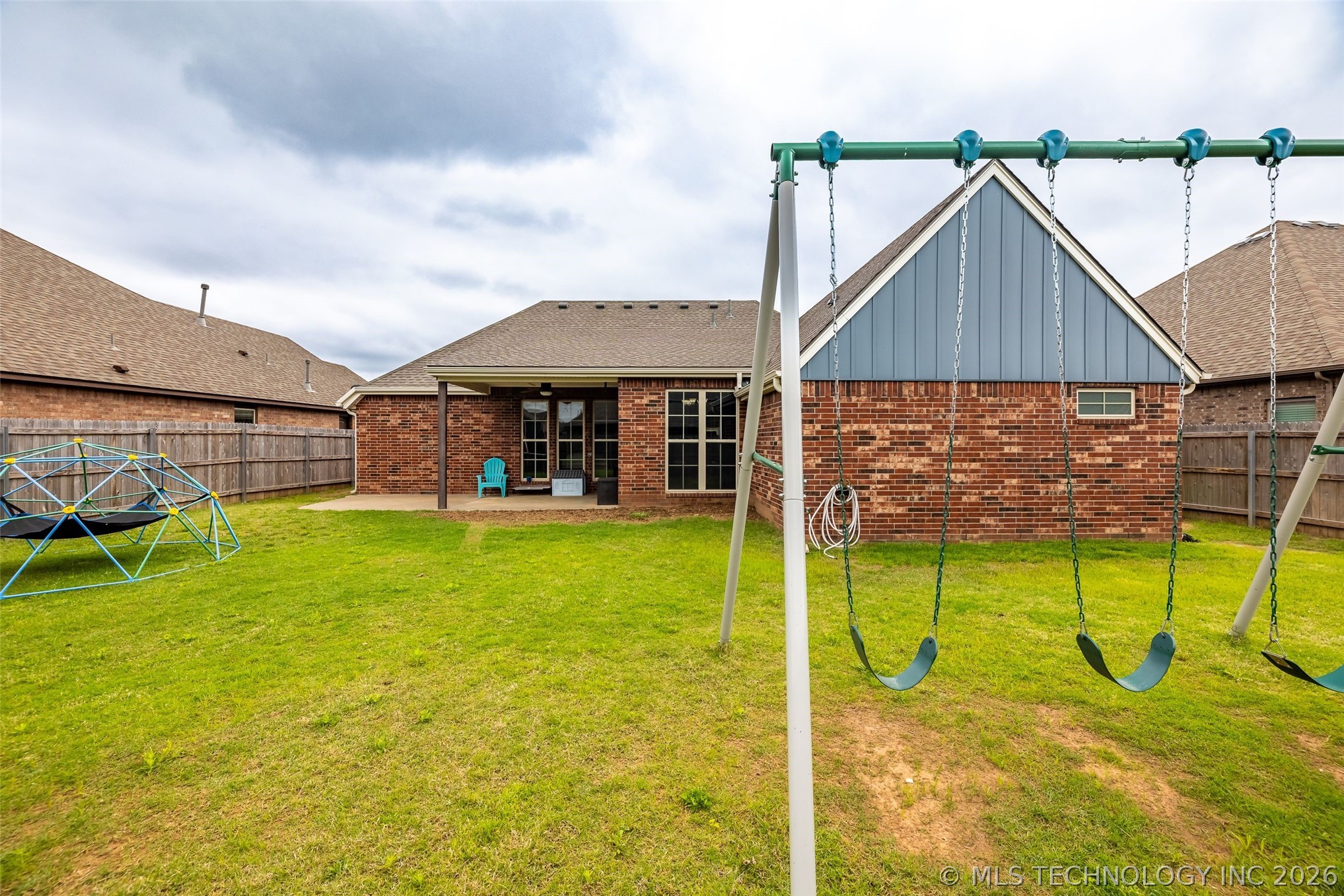18223 E 49th Place S