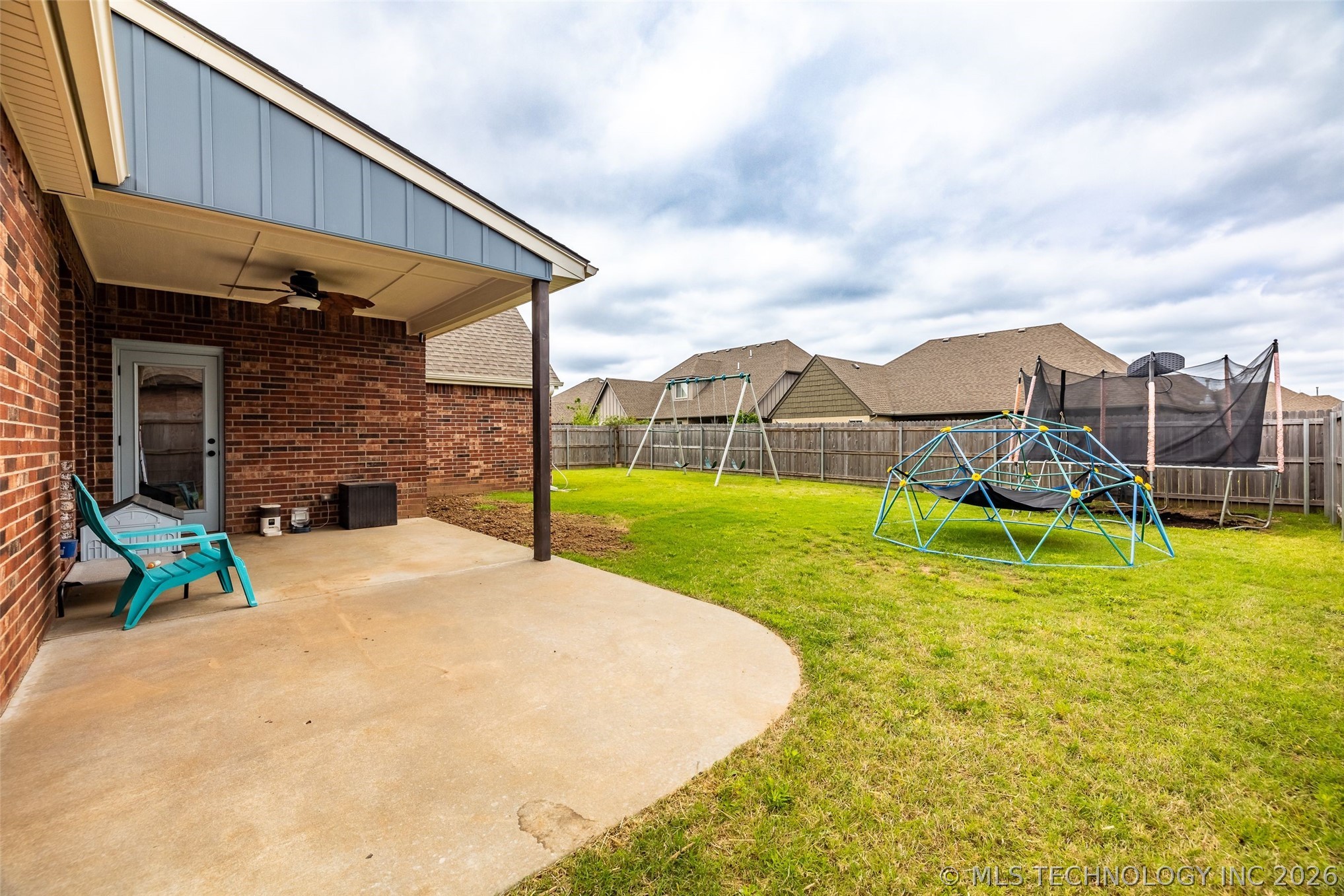 18223 E 49th Place S