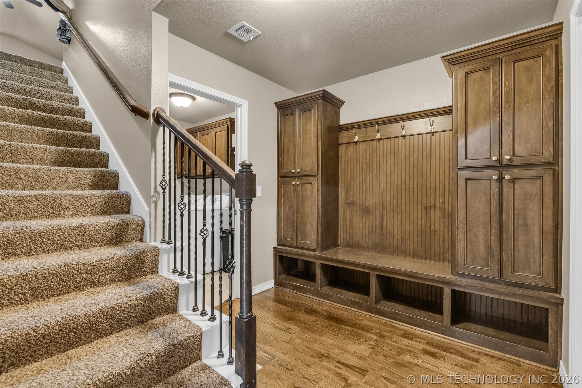 18223 E 49th Place S