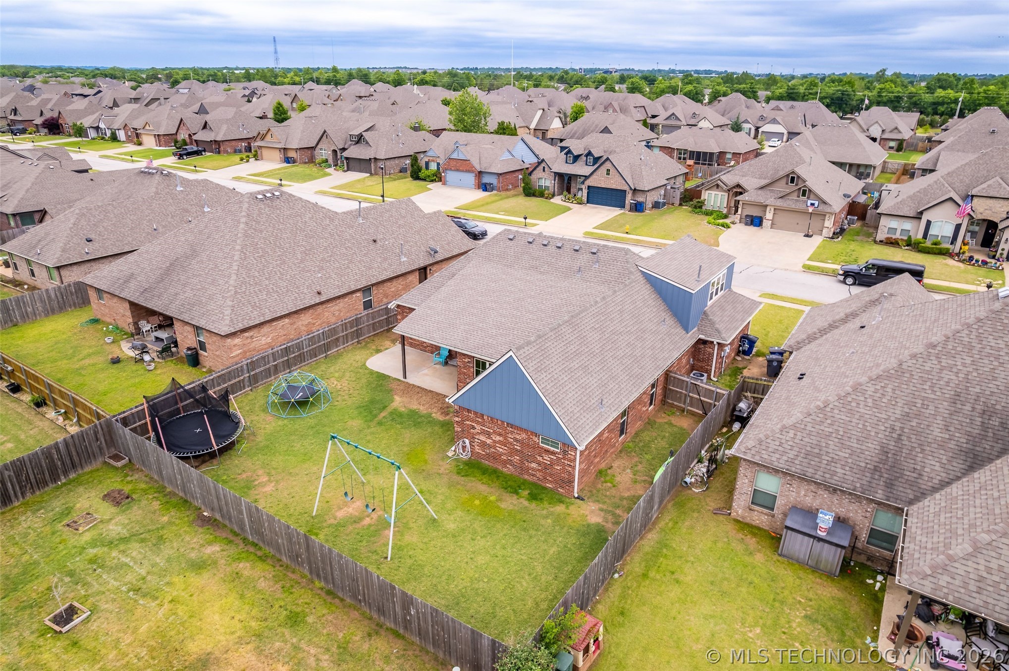 18223 E 49th Place S