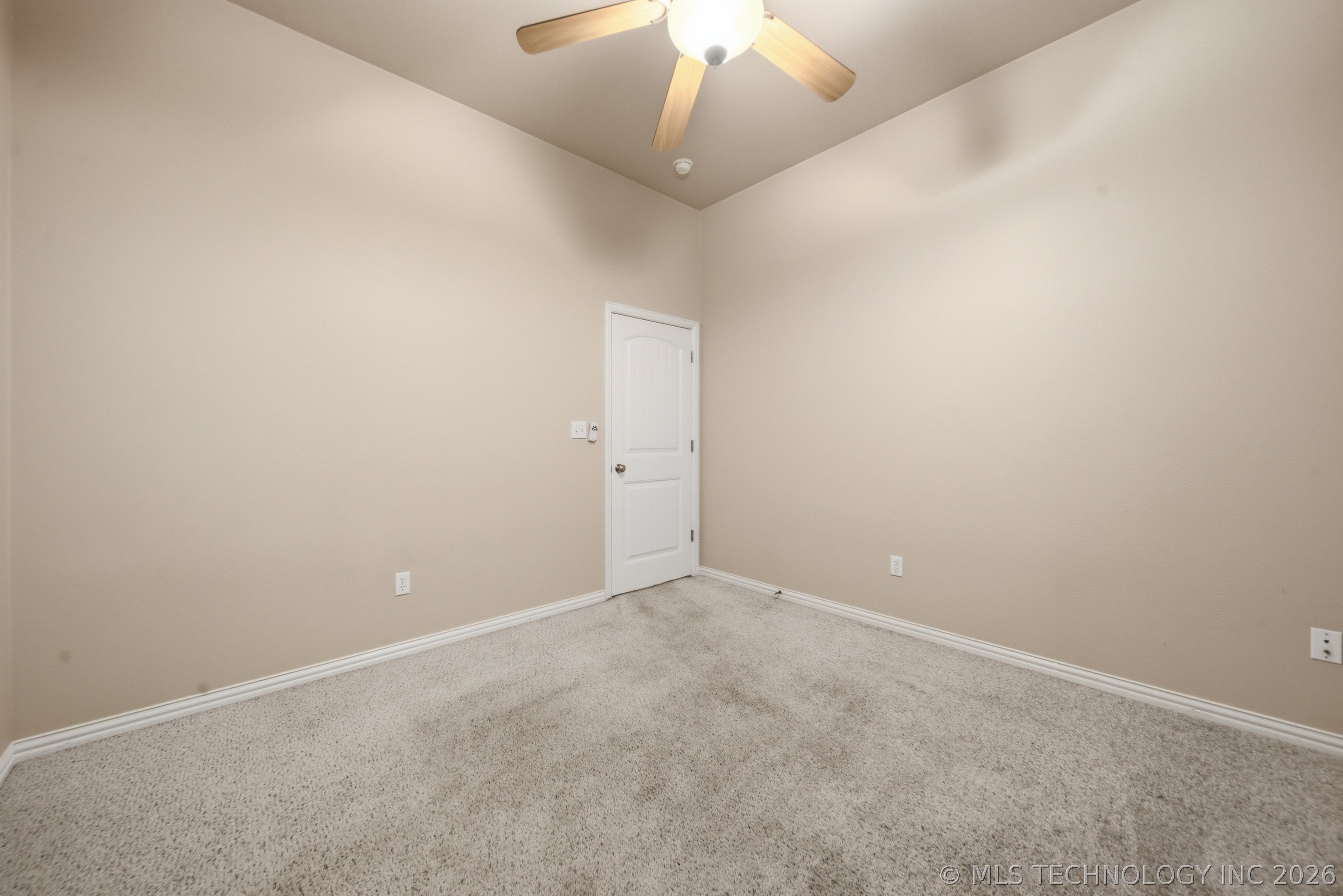 2623 S 15th Place