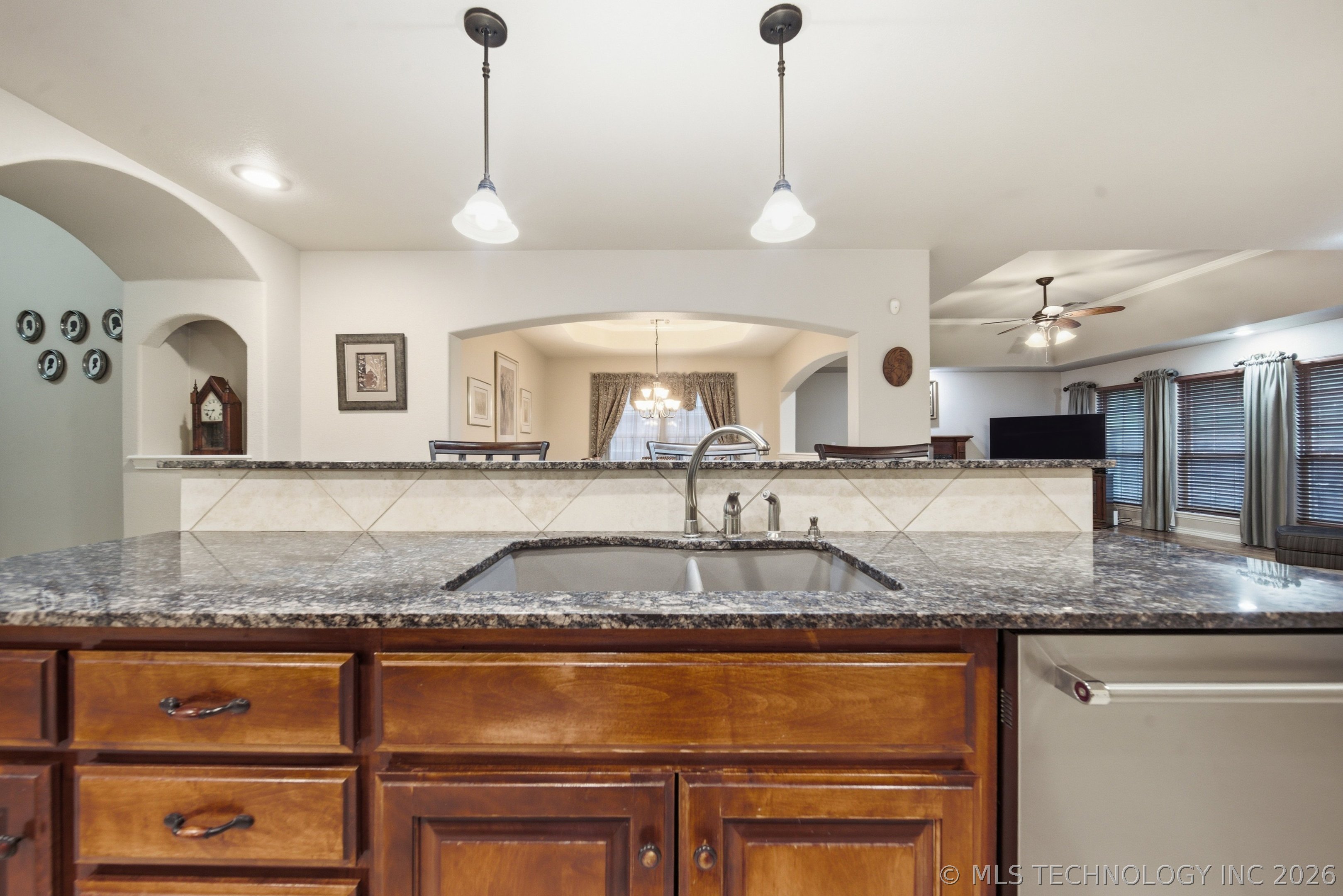 2623 S 15th Place