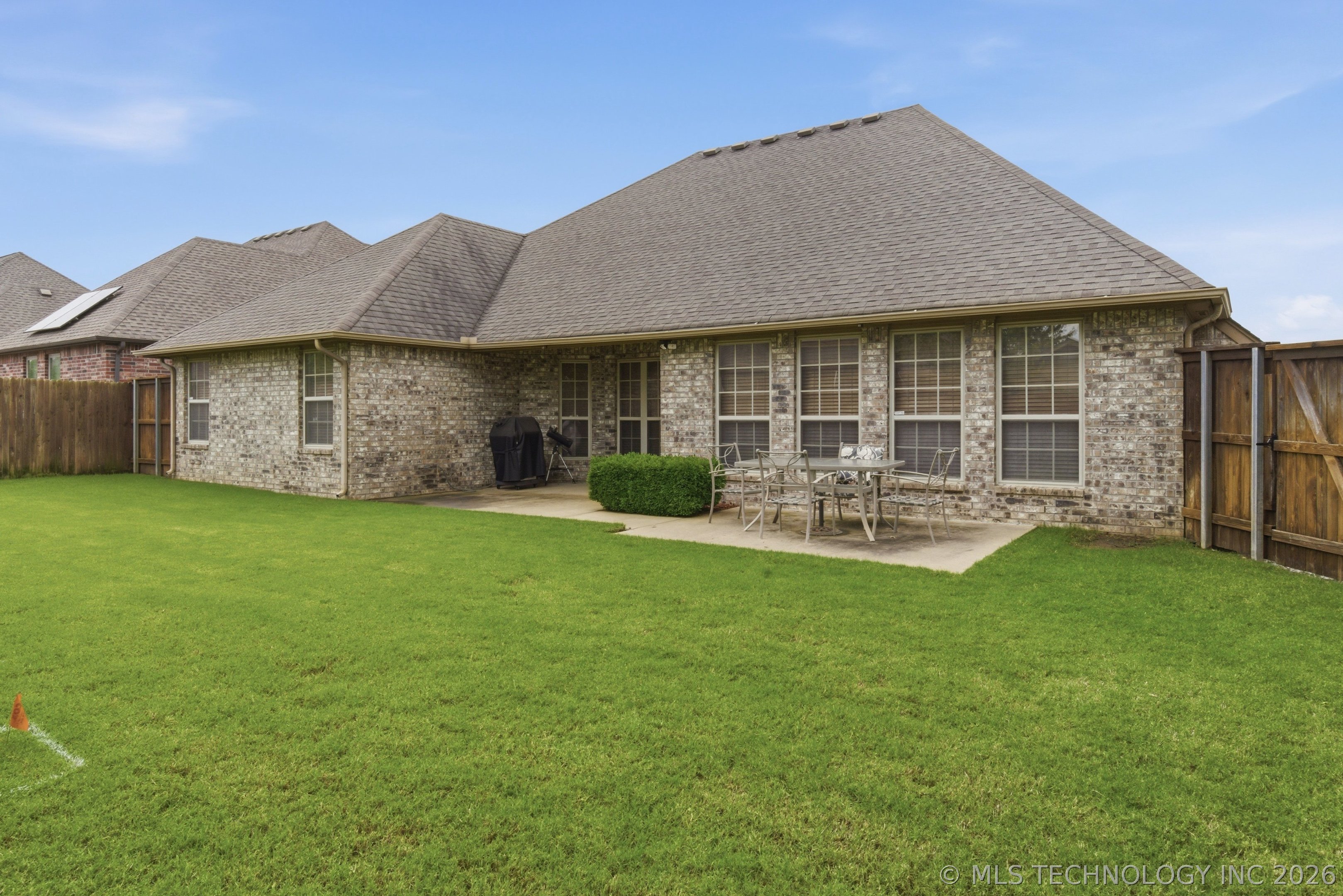 2623 S 15th Place