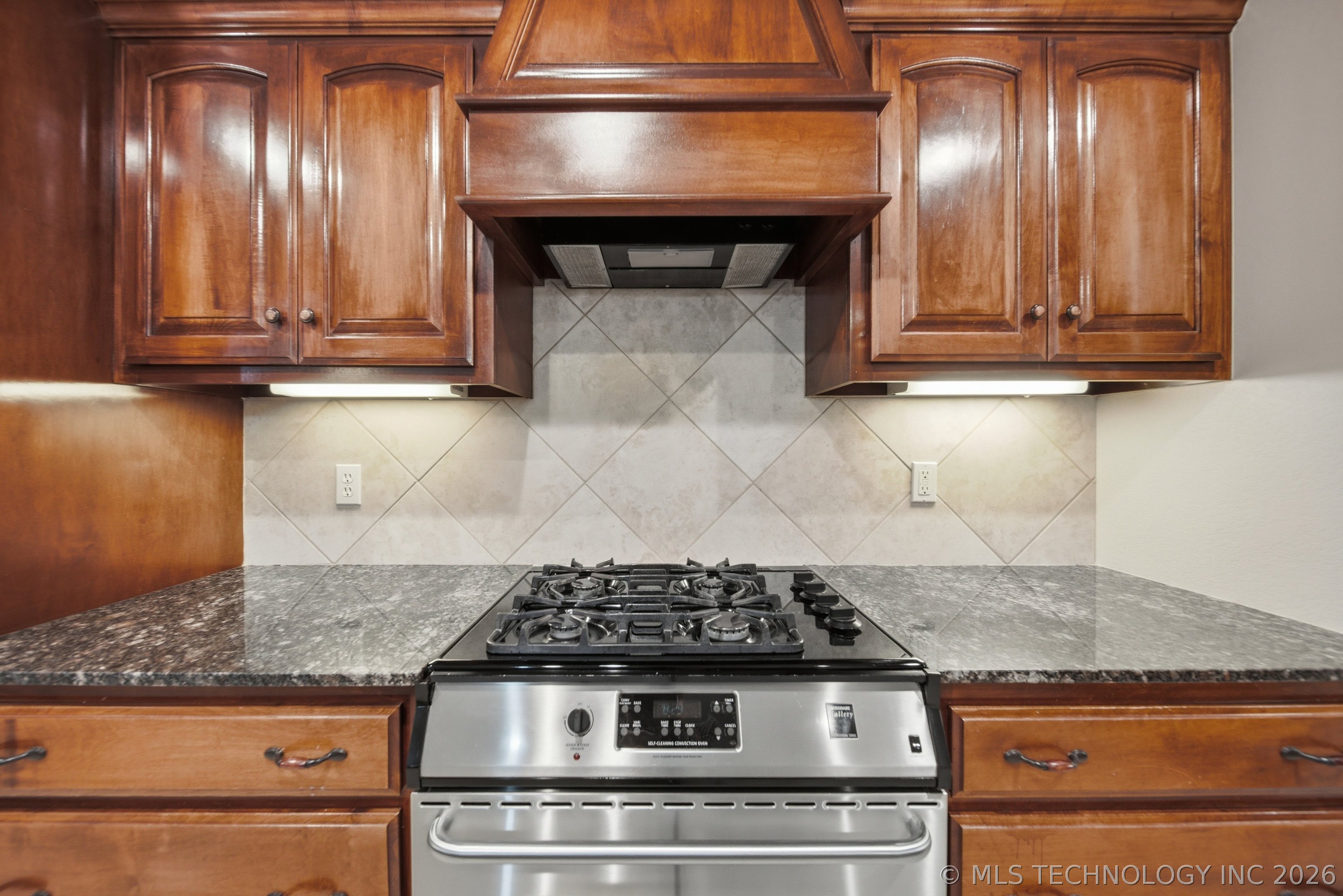 2623 S 15th Place