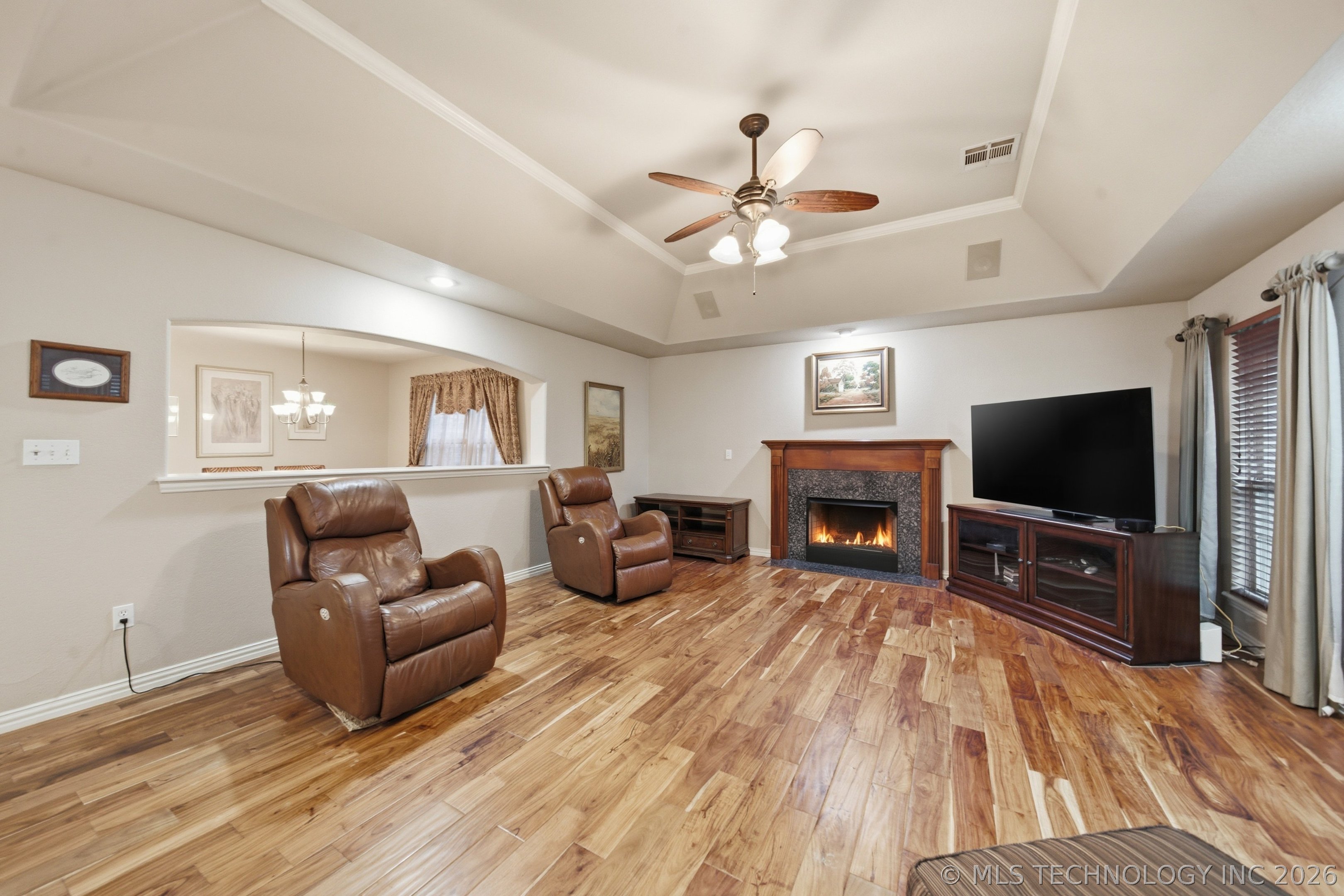 2623 S 15th Place