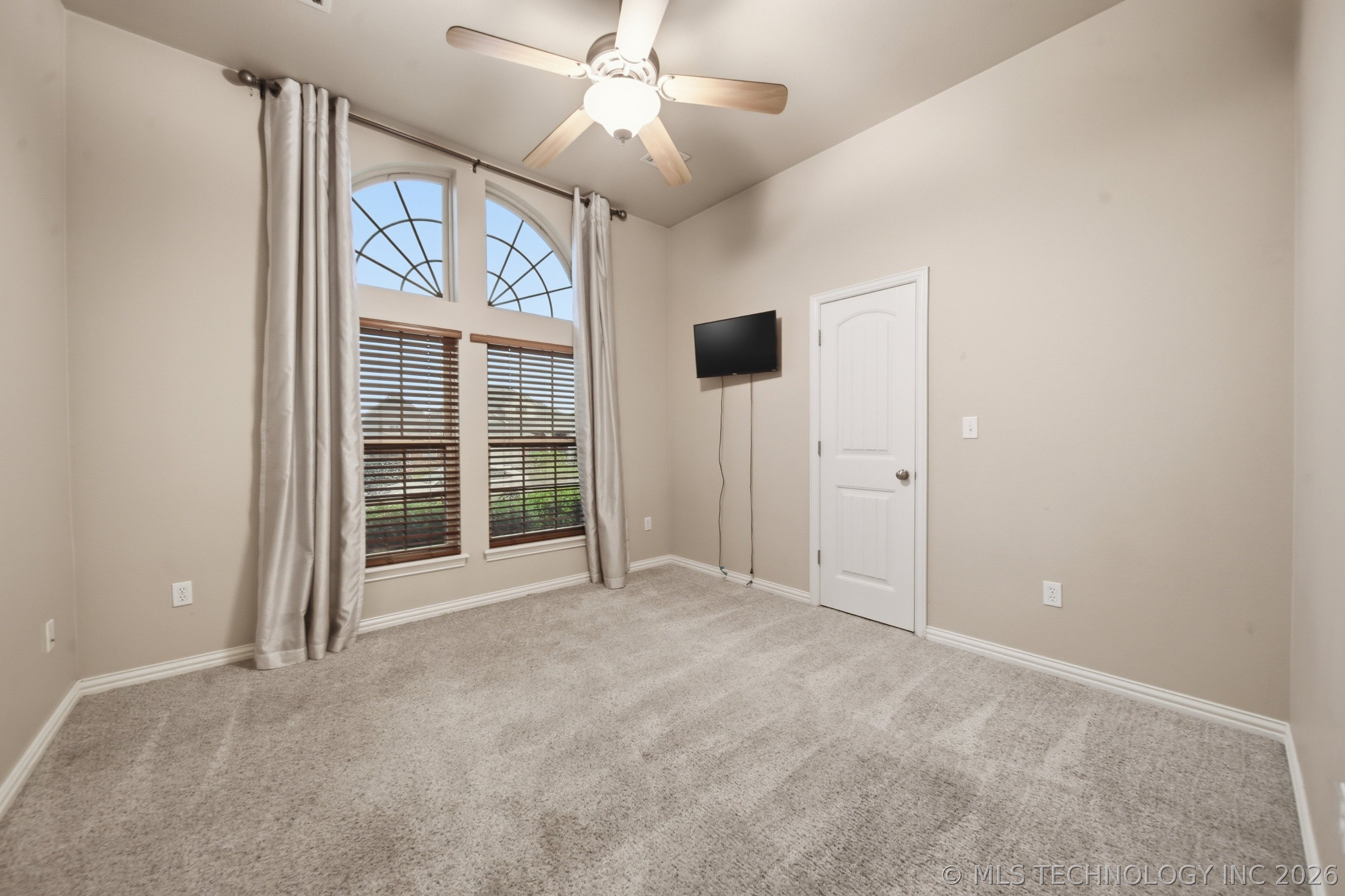 2623 S 15th Place