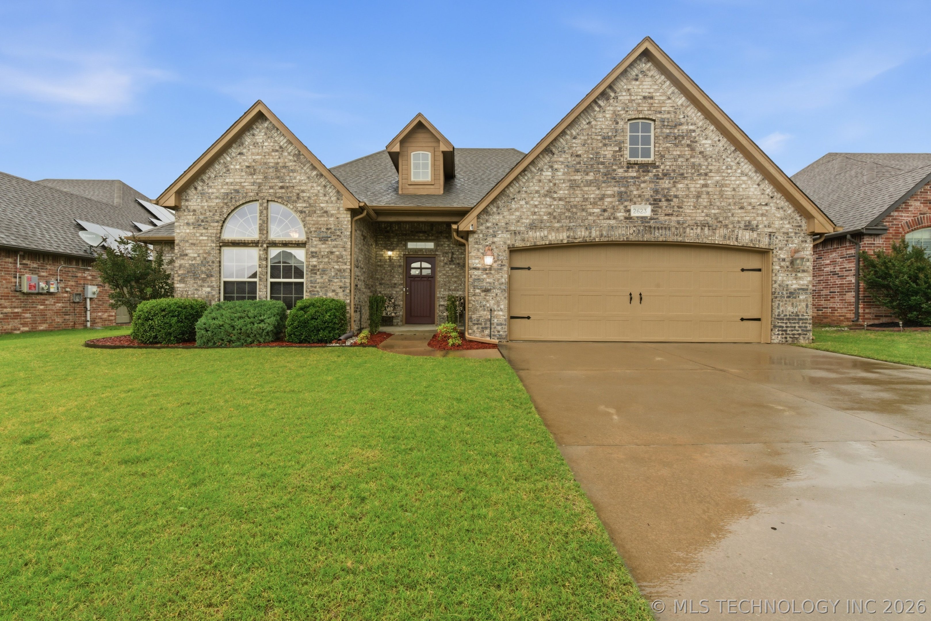 2623 S 15th Place