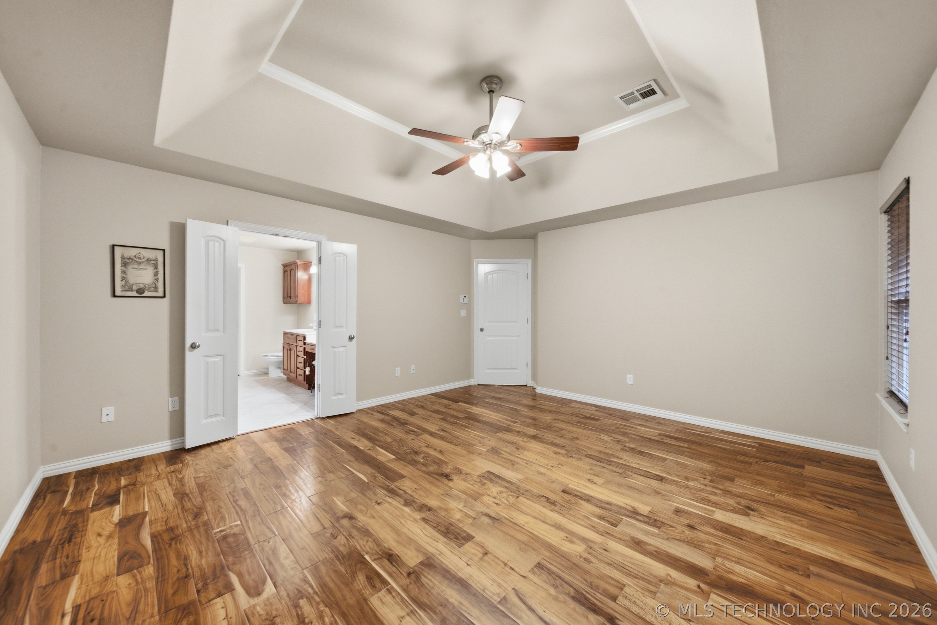 2623 S 15th Place
