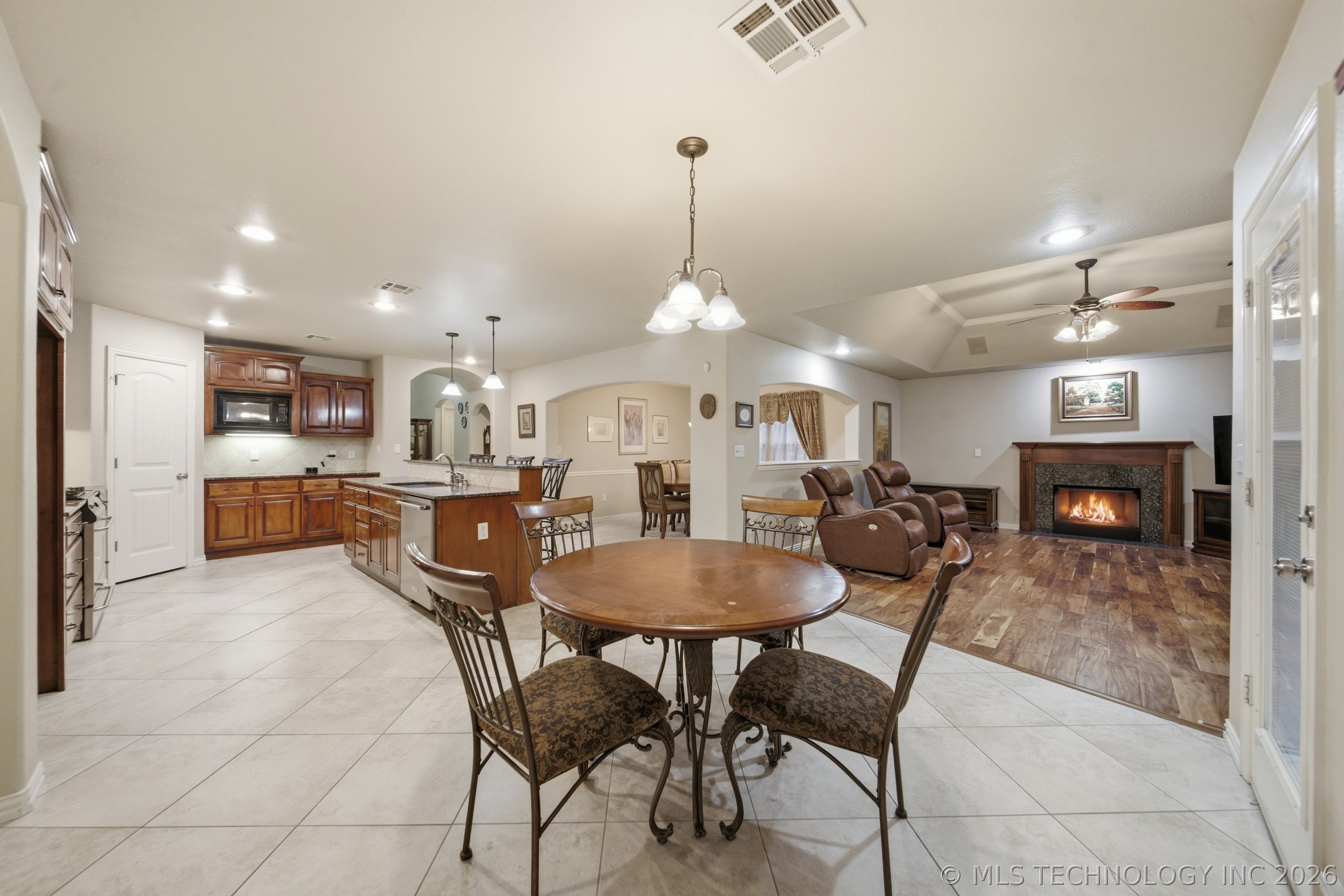 2623 S 15th Place