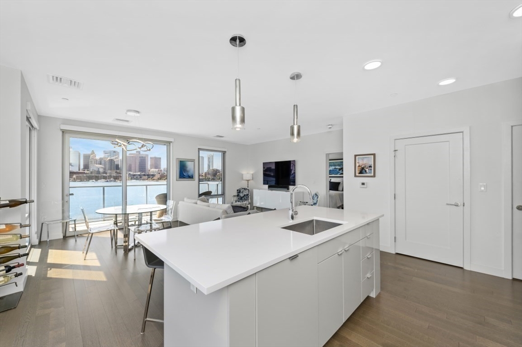 65 Lewis St # 306