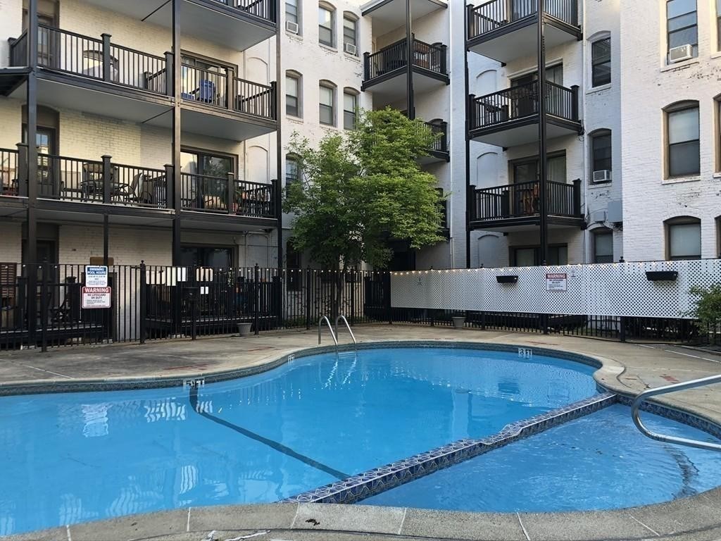 4 Commonwealth Ct # 14