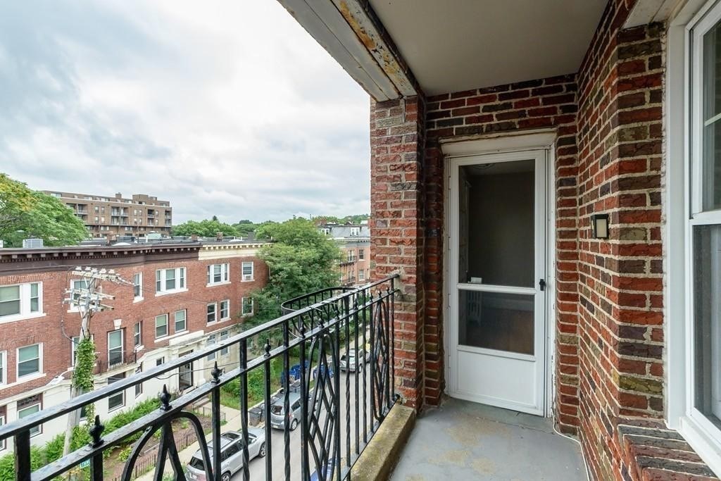 48 Strathmore Rd # 41