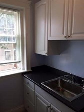 1576 Commonwealth Ave # 10