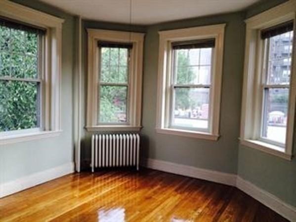 1576 Commonwealth Ave # 10