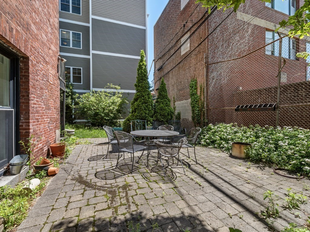 35-39 Saratoga St # 2