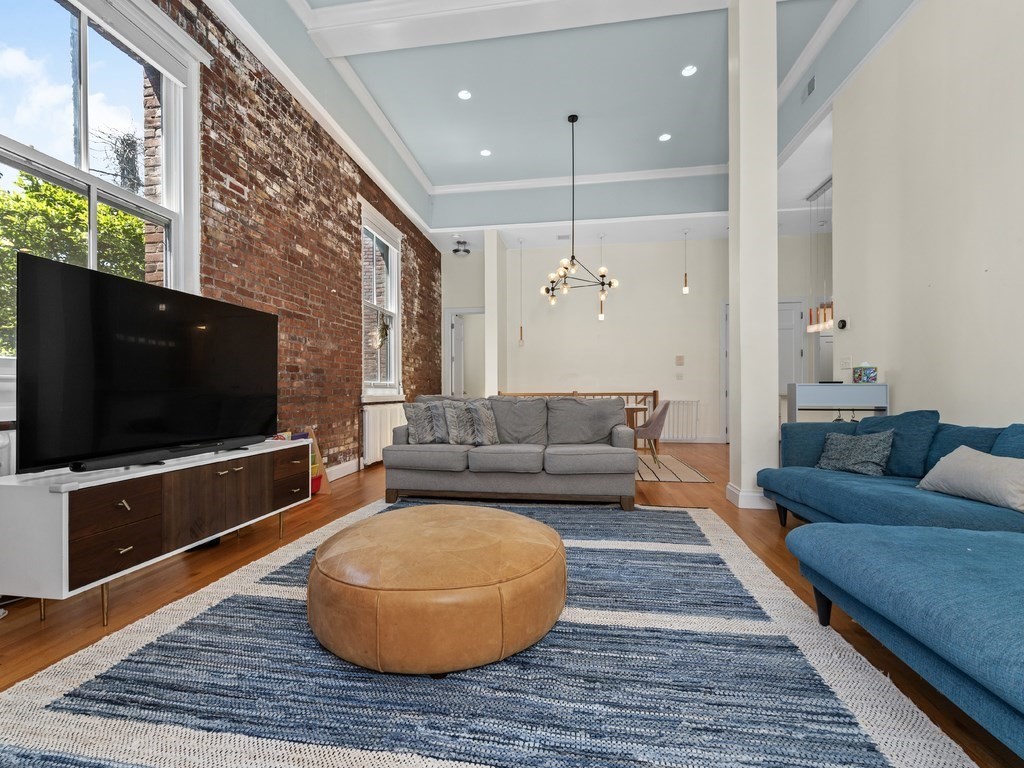 35-39 Saratoga St # 2