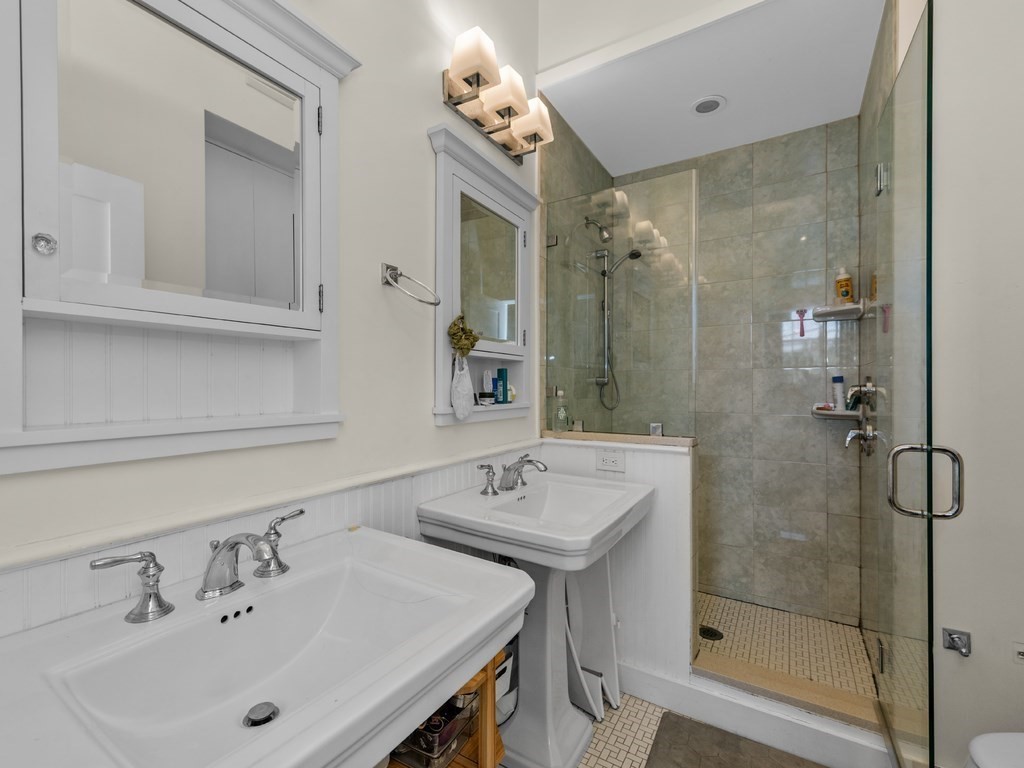 35-39 Saratoga St # 2