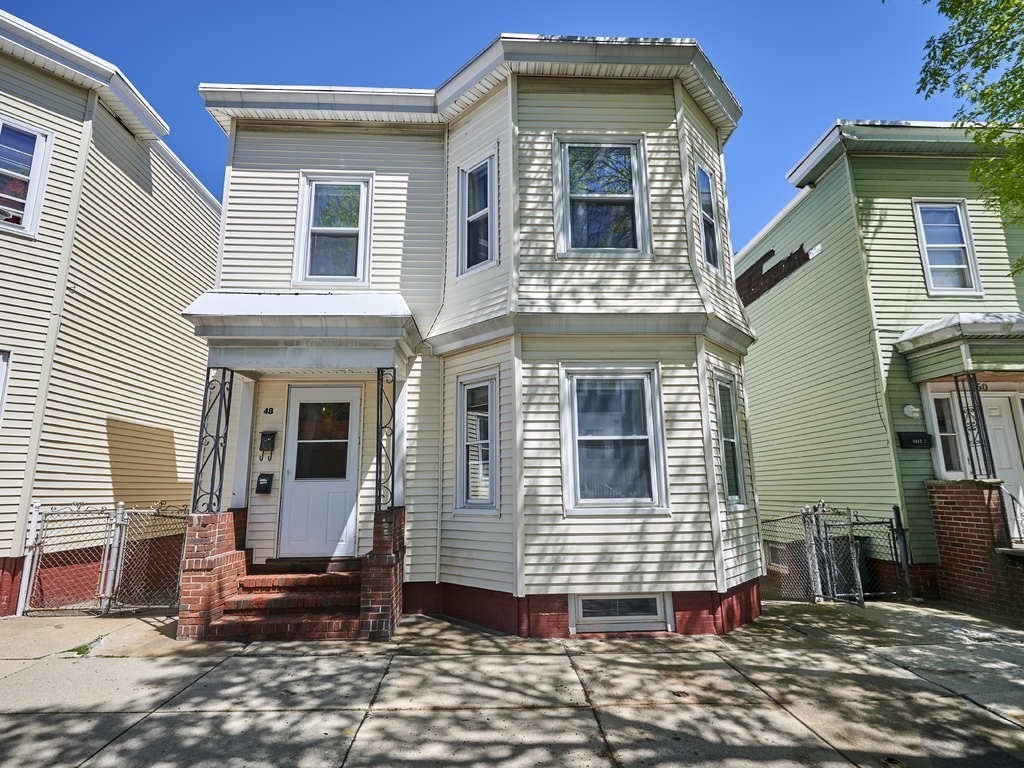 48 Wordsworth St # 2