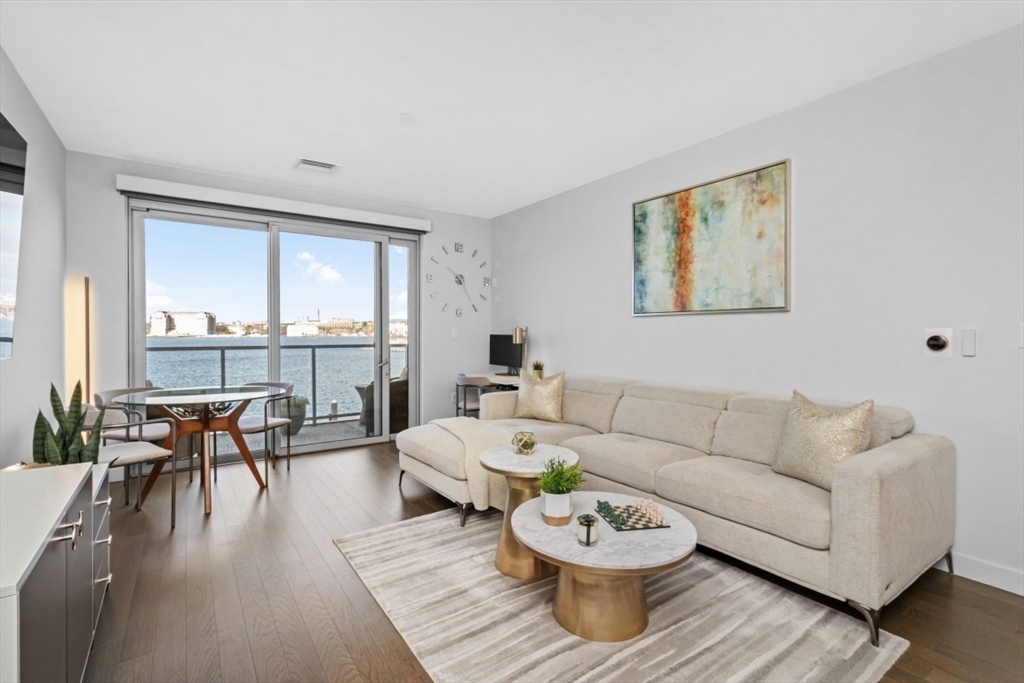 65 Lewis St # U209