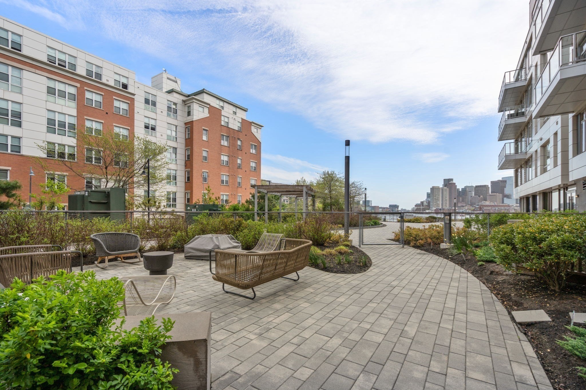 99 Sumner St # 321