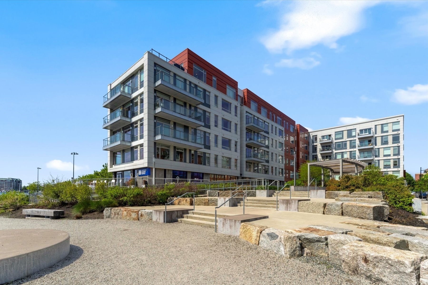 99 Sumner St # 321