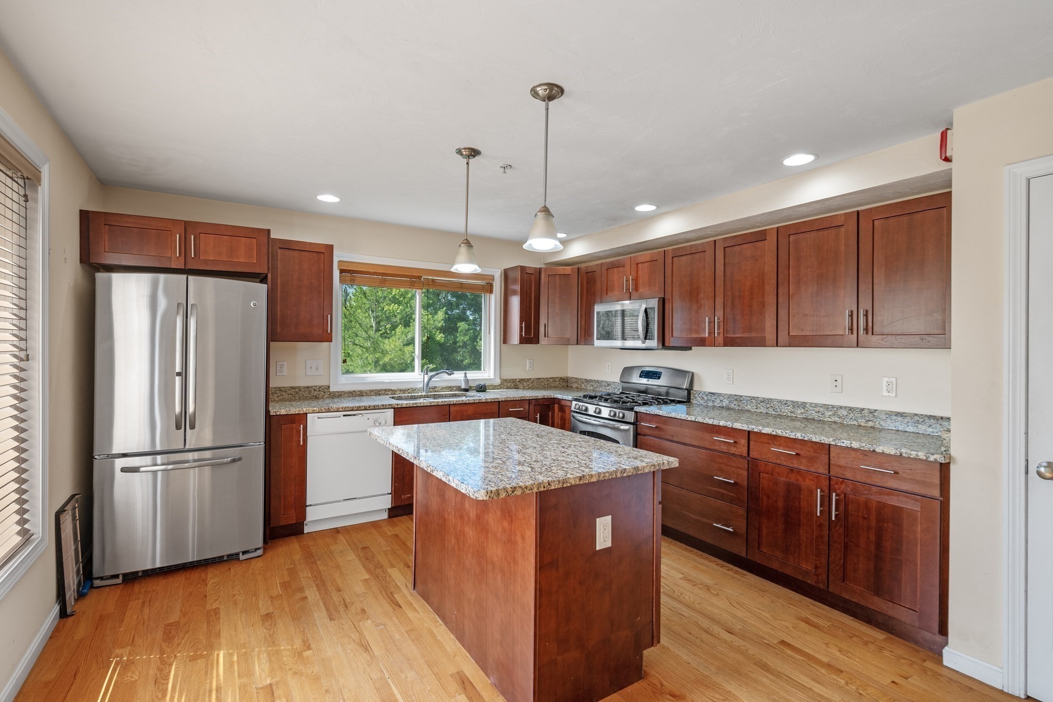 351 America Blvd # 351