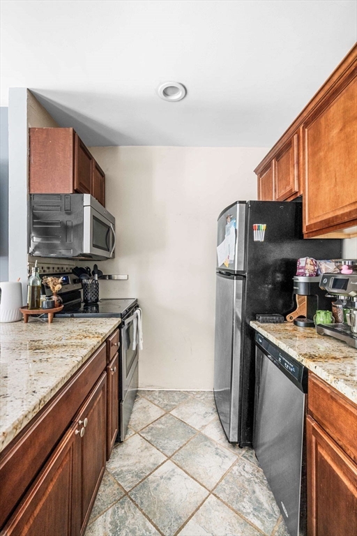 227 W 3rd # 2
