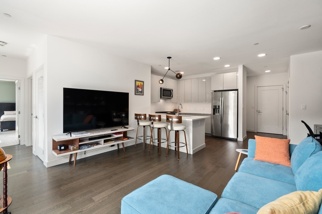 65 Lewis St # 216