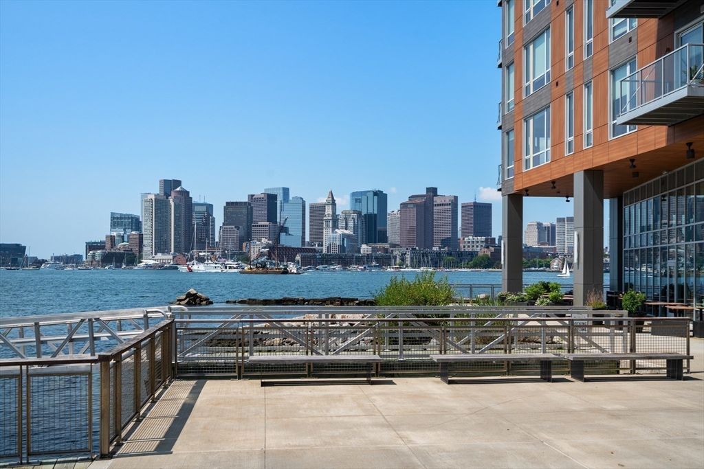 65 Lewis St # 216