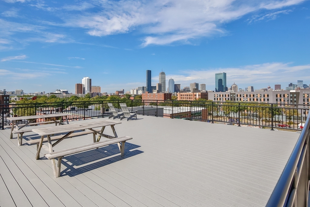 10 Williams St # 44