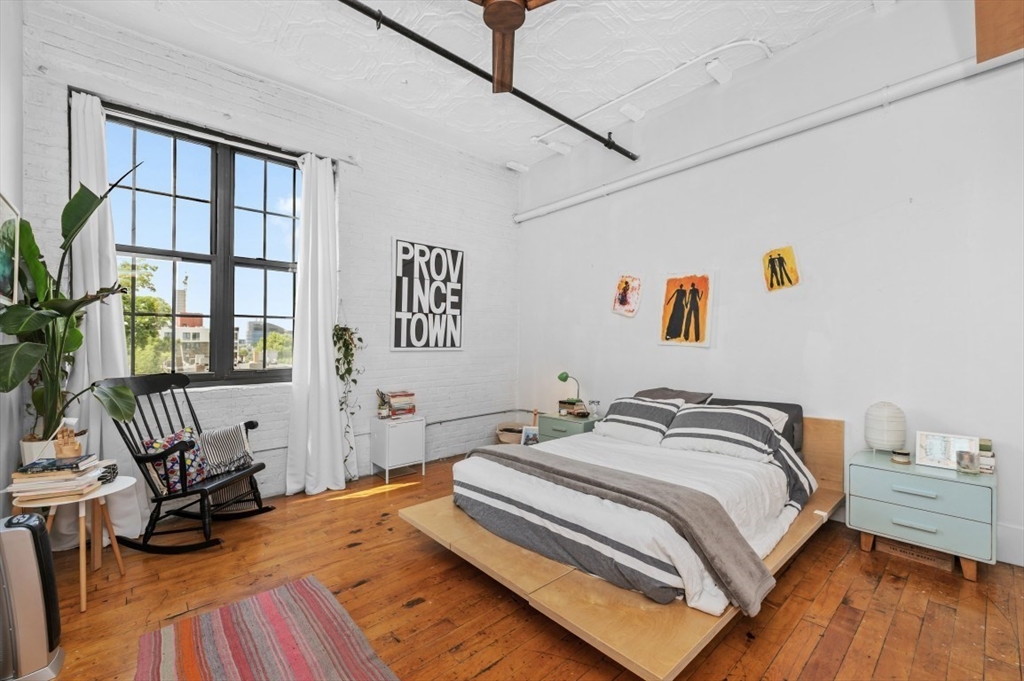 10 Williams St # 44