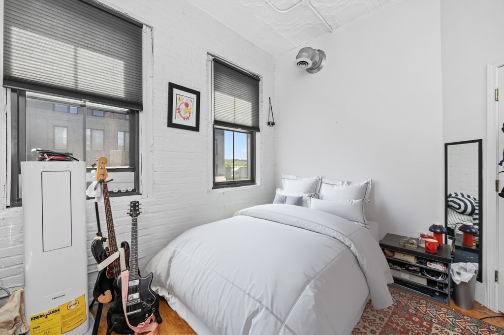 10 Williams St # 44