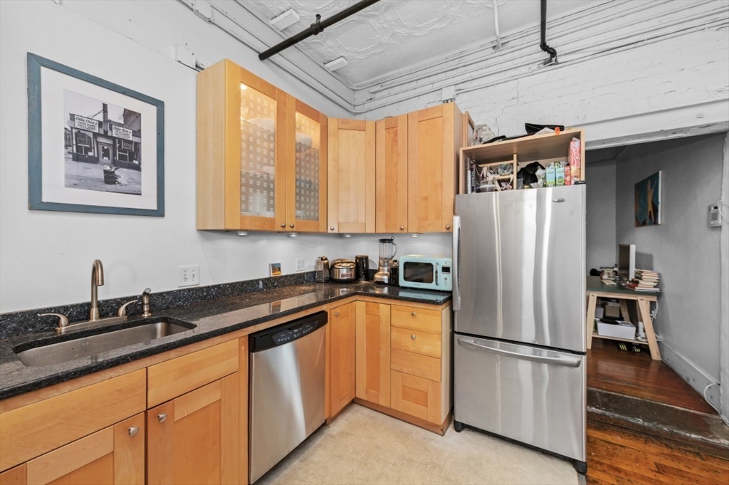 10 Williams St # 44