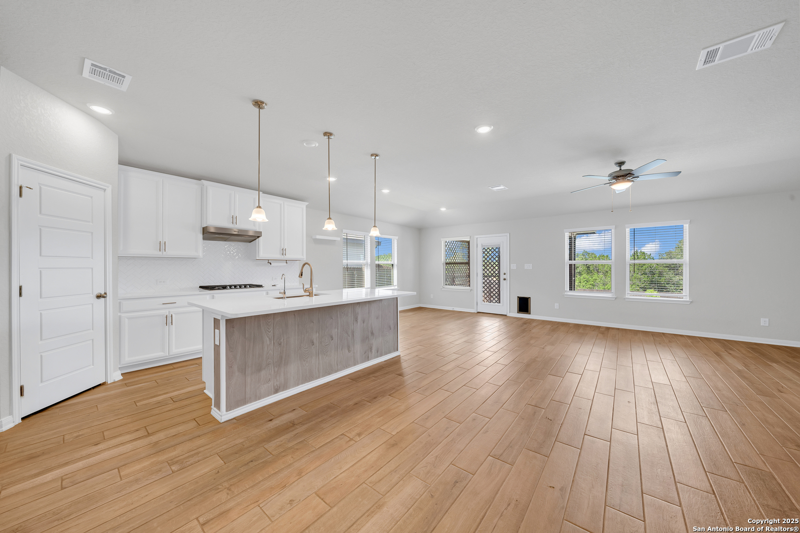 10206 Juniper Oaks